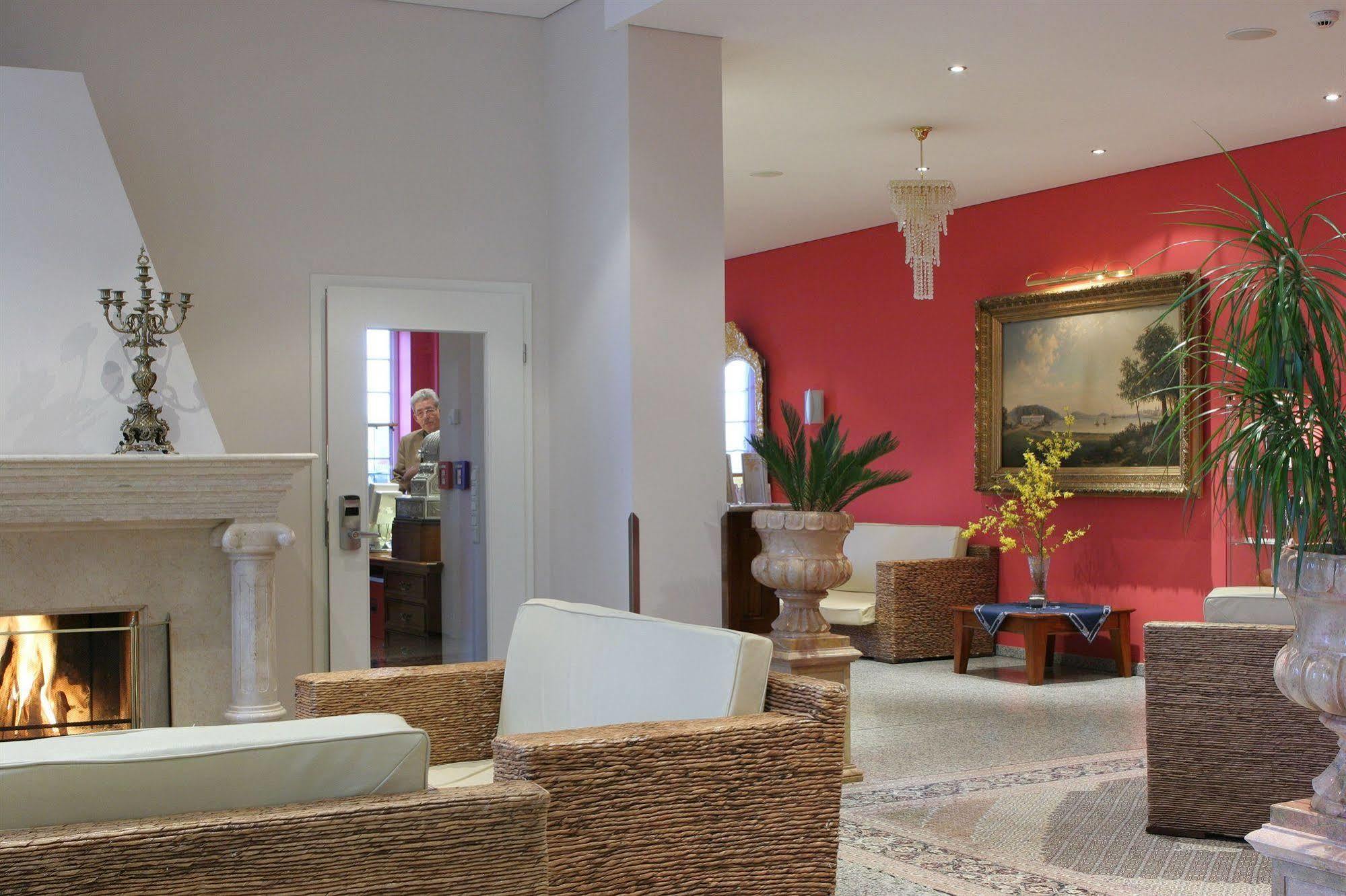 Hotel Badehaus Goor Путбус Экстерьер фото